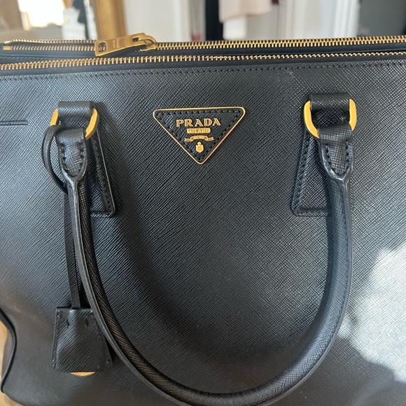 Authentic Prada black and gold Saffiano tote bag with tags,receipt and box โจ๐ - Picture 6 of 16